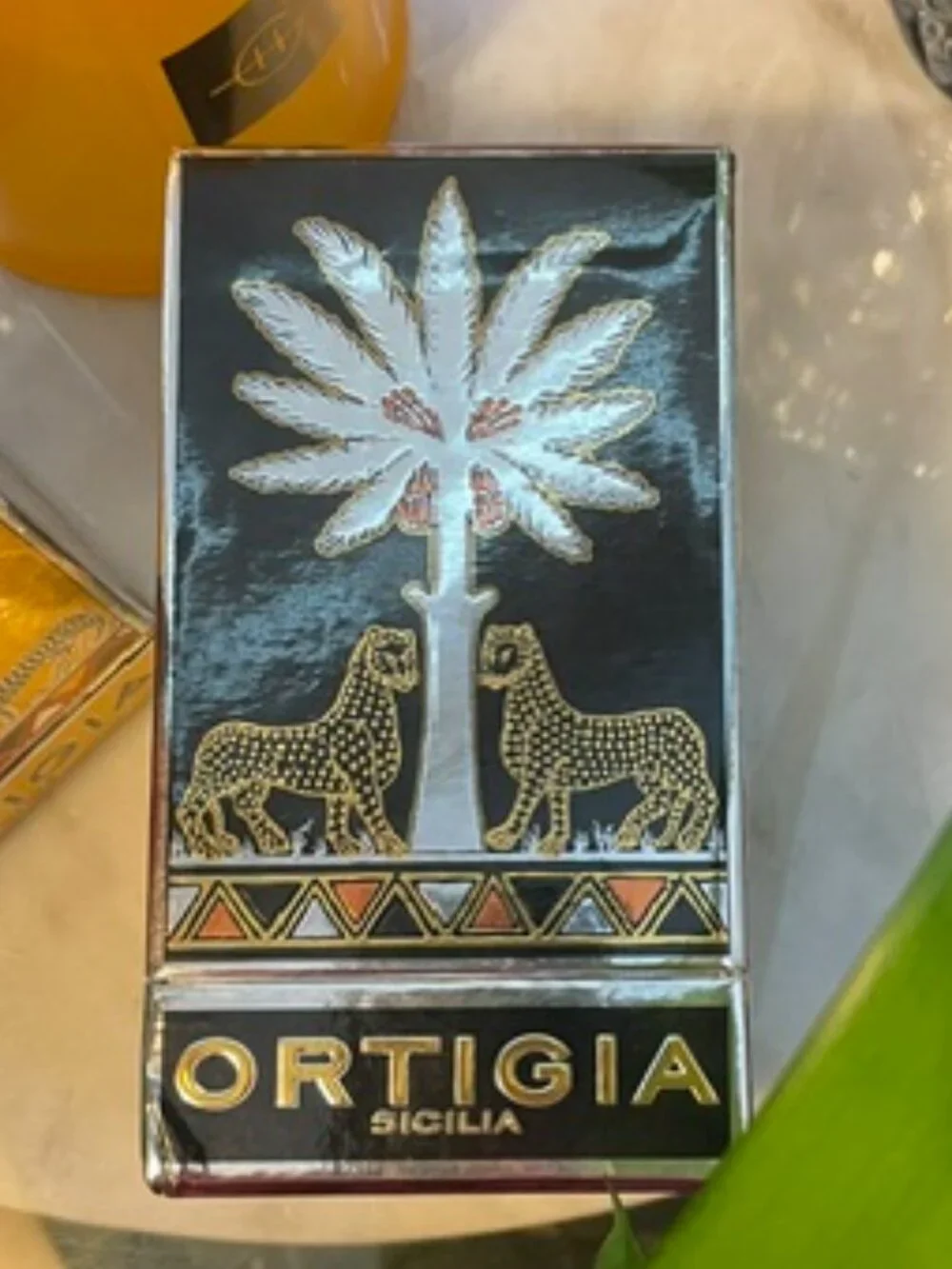 ORTIGIA Ambra Nera Large Candle 6 oz. NWT Gift Boxed